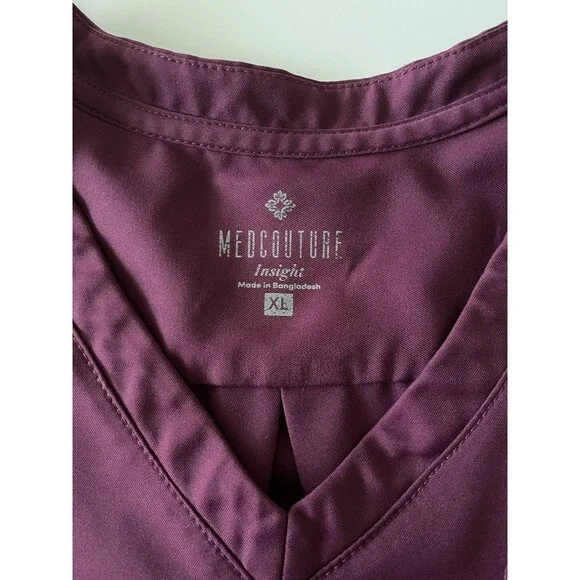 Lot of 2 Women’s Burgundy Wine Medcouture Insight Scrub Top Sz XL V-Neck Pocket - Picture 3 of 11